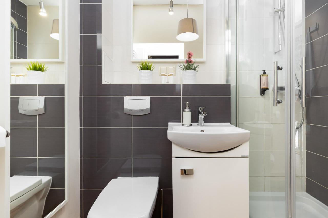 Apartment Warsaw Hoza By Noclegi Renters Kültér fotó